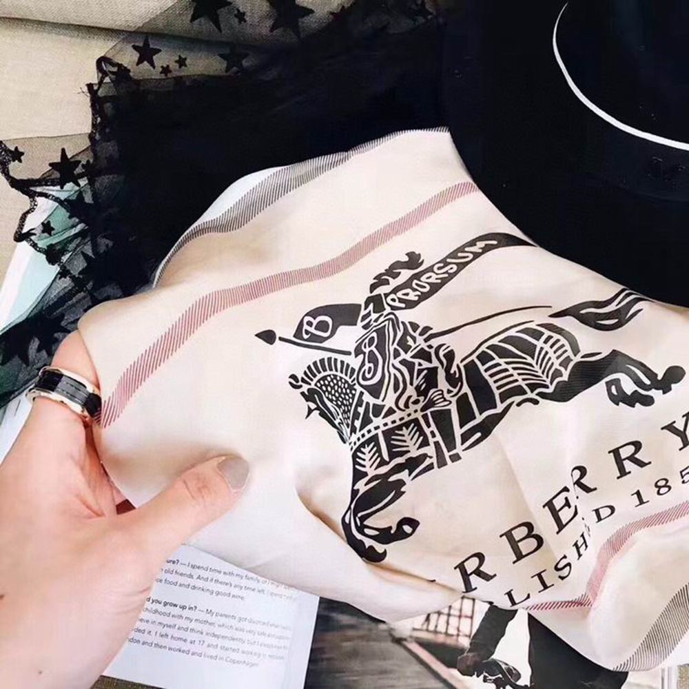 B**rry scarf